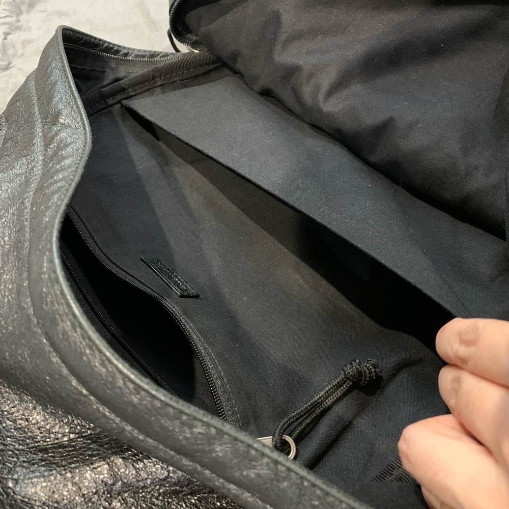 Balenciaga leather backpack, like new - Picture 6 of 9